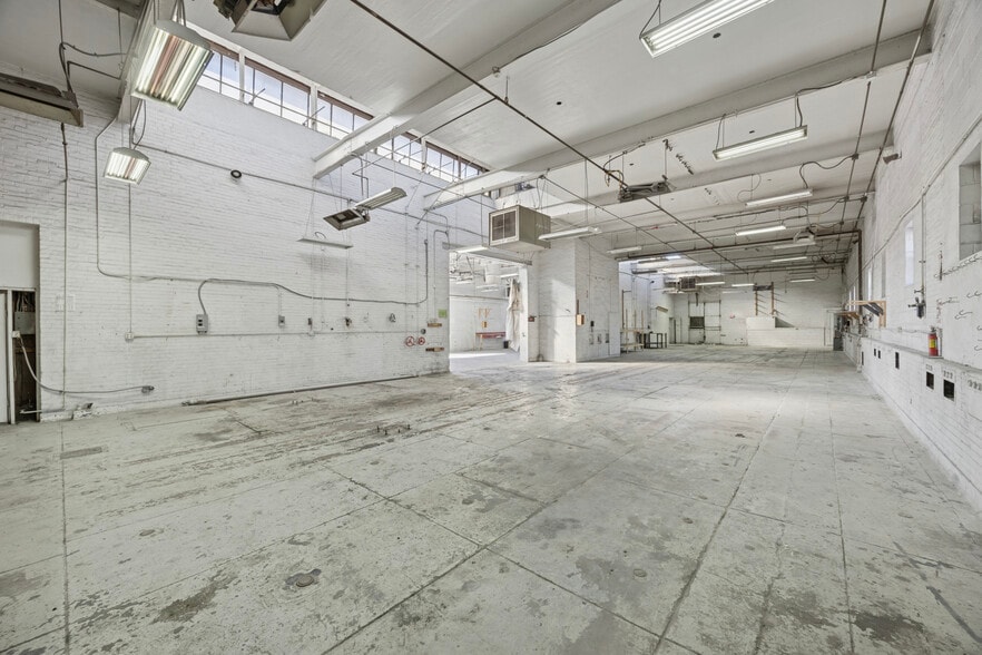 More Photos Of 5223 Torresdale Ave, Philadelphia Auto Repair For Sale