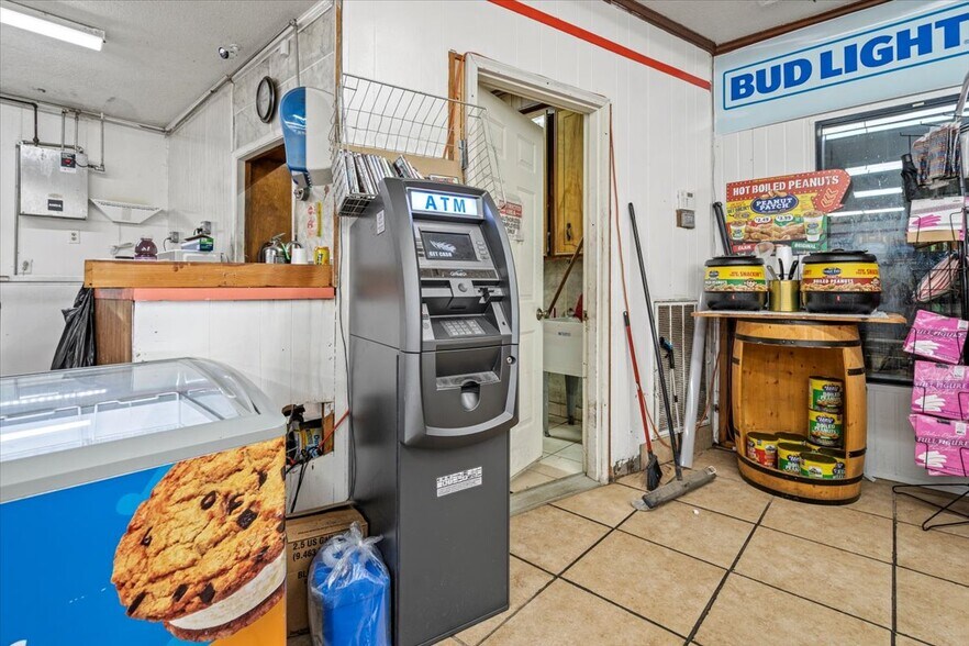 More Photos Of 1674 Wisacky Hwy, Bishopville Truck Stop For Sale