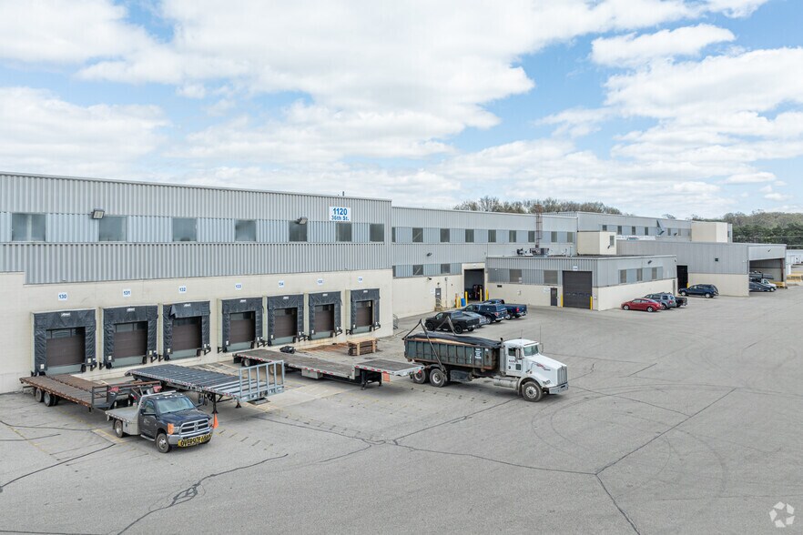 More Photos Of 1120 36th St SE, Grand Rapids Distribution For Lease