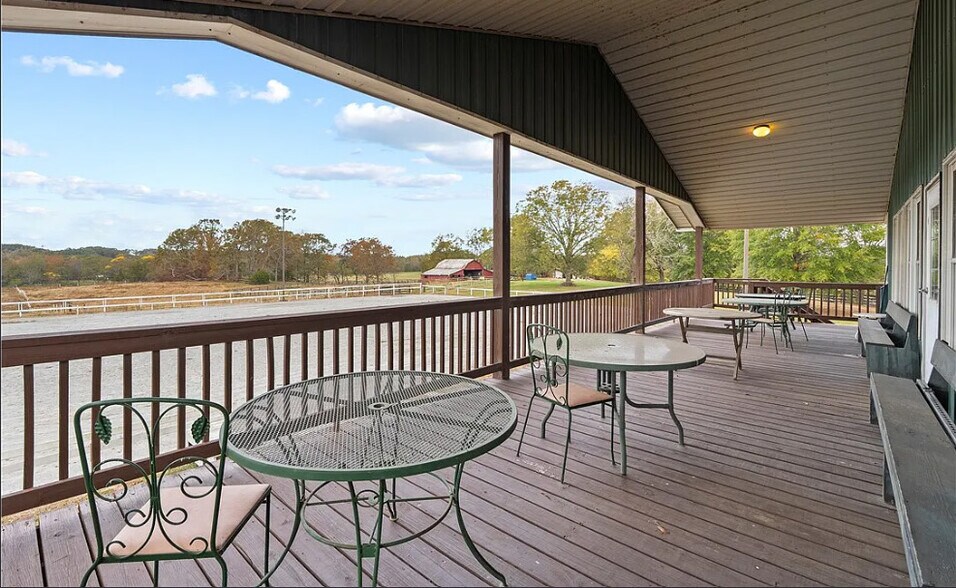 More Photos Of 715 Melton Rd, Liberty Horse Stables For Sale