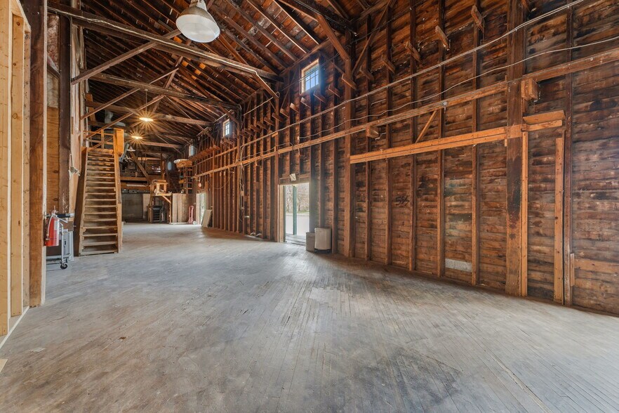 More Photos Of 125 Cayuga Street Ext, Trumansburg Warehouse For Sale