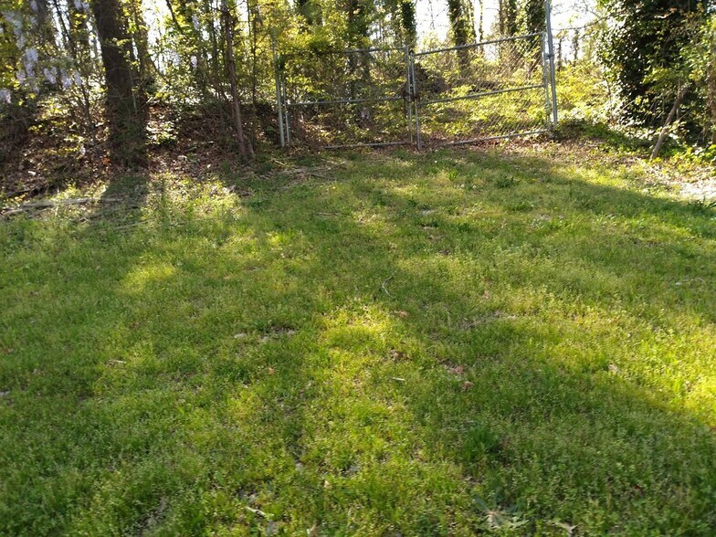 More Photos Of 4122 Herschel Rd, College Park Land For Sale