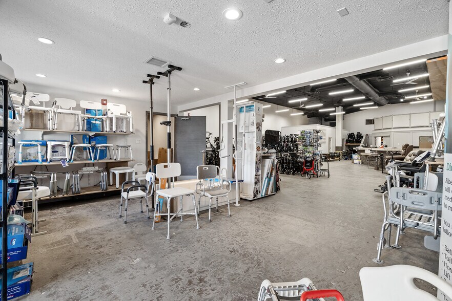 More Photos Of 6601 43 St, Lloydminster Storefront Retail Office For Sale