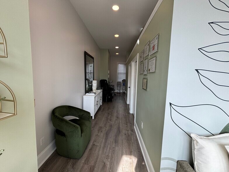 More Photos Of 90-96 Main St, Malden Storefront Retail Residential For Lease