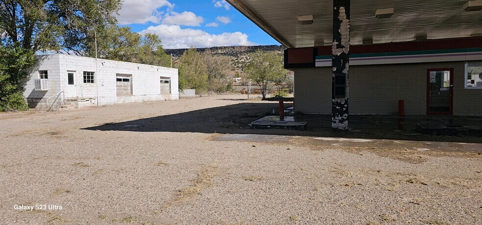 More Photos Of 610 U.S. Rte 66, Grants Service Station For Lease
