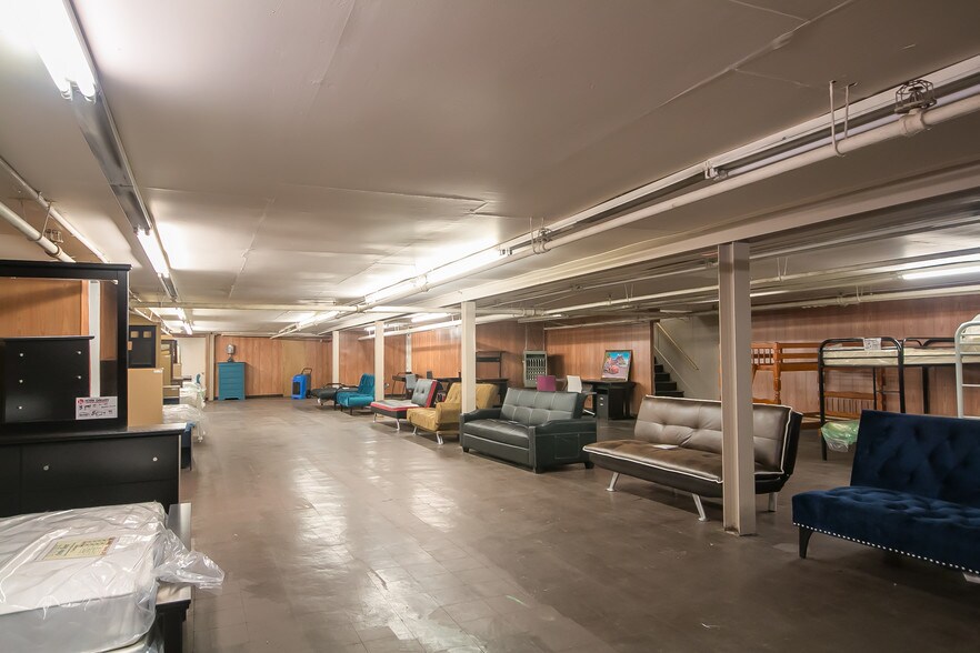 More Photos Of 4021-25 Market St, Philadelphia General Retail For Sale