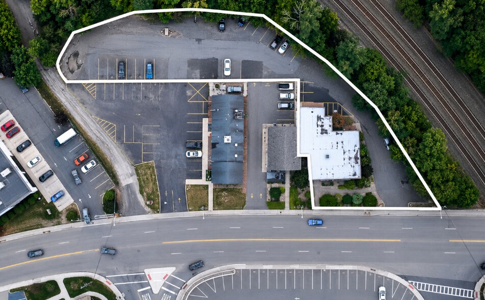 More Photos Of 24 Wyckoff Ave, Waldwick Medical For Sale