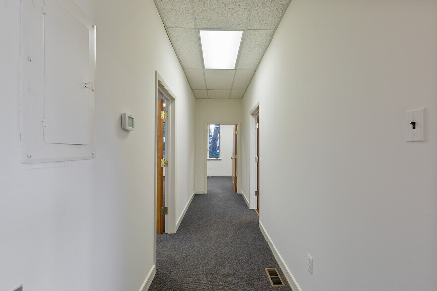 More Photos Of 8417 Patterson Ave, Richmond Office For Lease