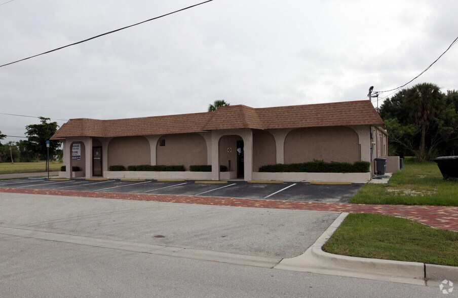 More Photos Of 401 E Olympia Ave, Punta Gorda Office For Lease