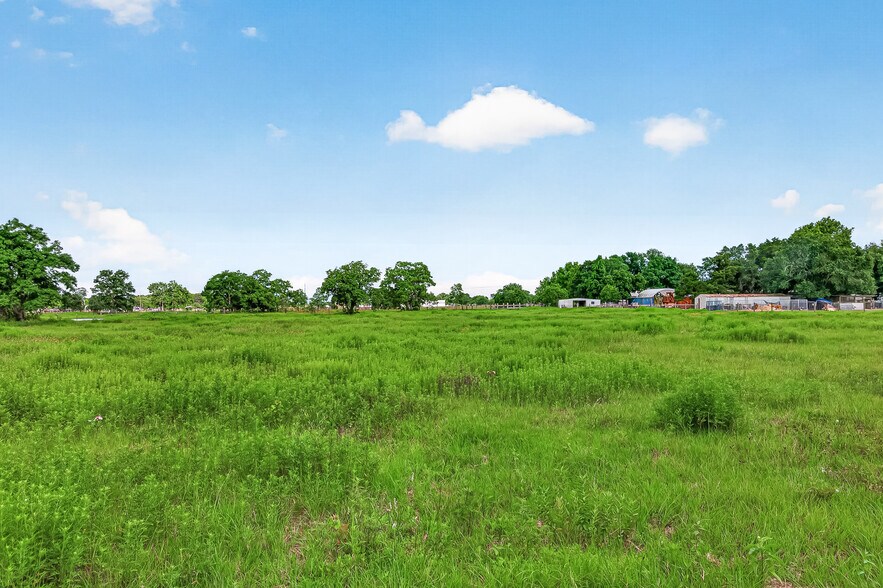 More Photos Of 0 FM 1994 Road, Guy Land For Sale