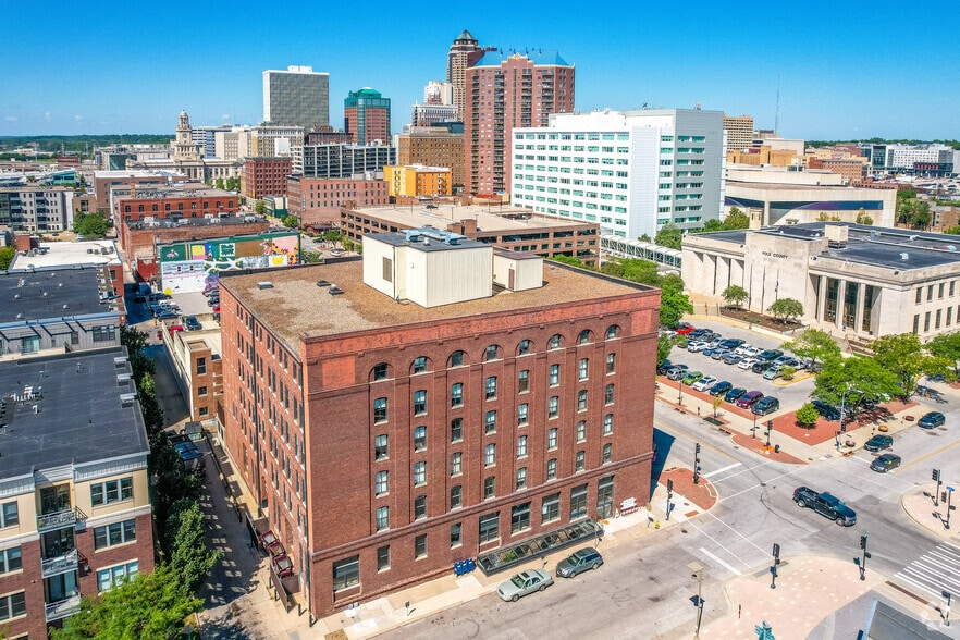 More Photos Of 100 Court Ave, Des Moines Office For Lease