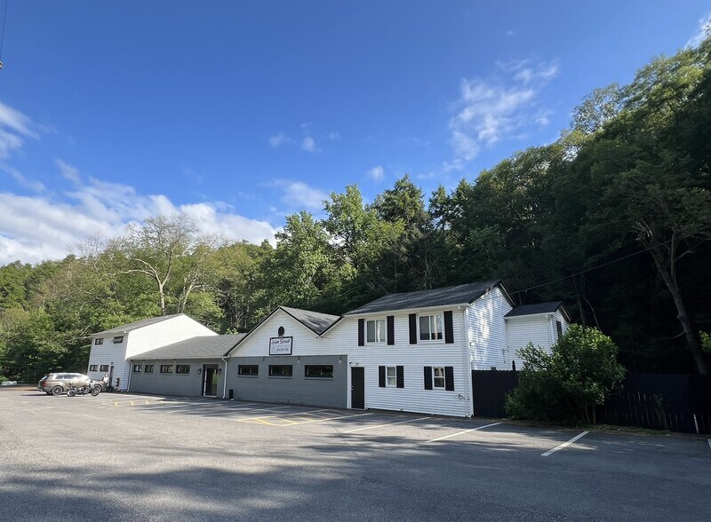 Primary Photo Of 1050 S State Route 23, Wantage Lodge Meeting Hall For Sale