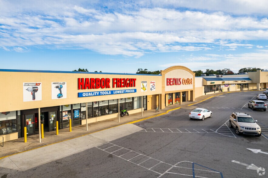 More Photos Of 400 N Navy Blvd, Pensacola Unknown For Lease