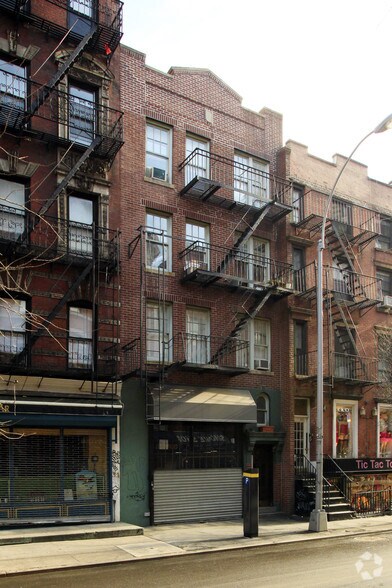 More Photos Of 163 W Fourth St, New York Apartments For Lease