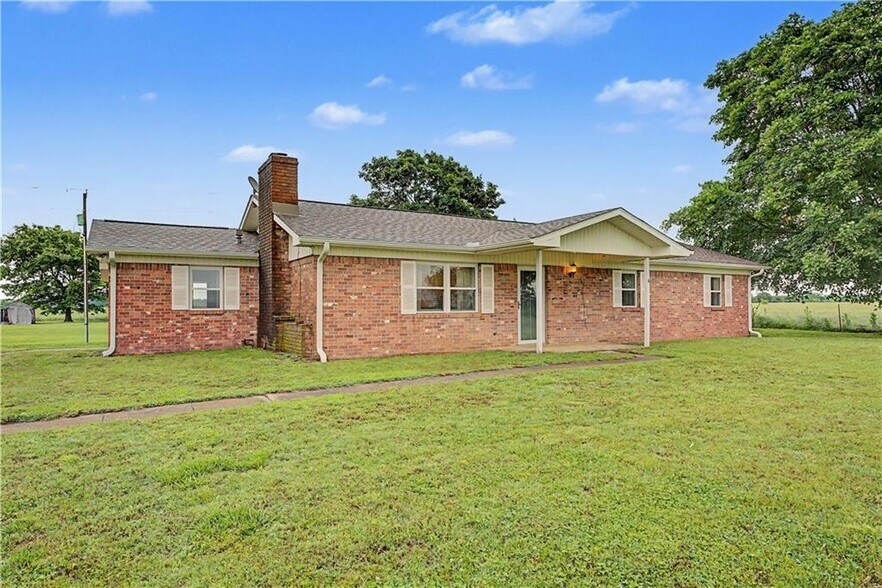 More Photos Of 9858 N State Line Rd, Maysville Land For Sale