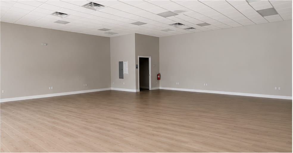 More Photos Of 3351 N State St, Bunnell General Retail For Lease