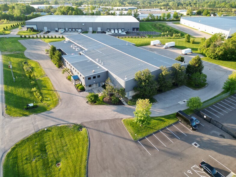 More Photos Of 7858 Industrial Pky, Plain City Warehouse For Lease