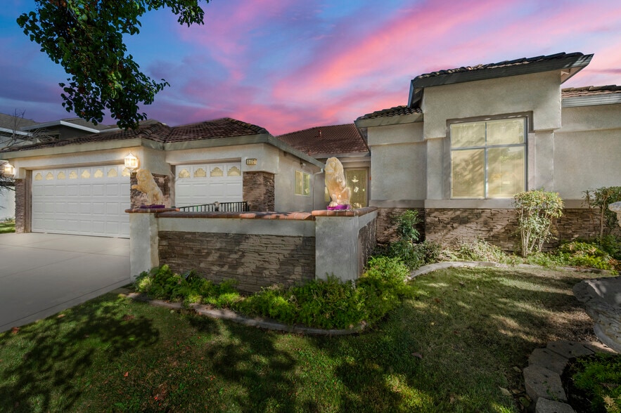 More Photos Of 9473 Heathman Way, Elk Grove Assisted Living For Sale