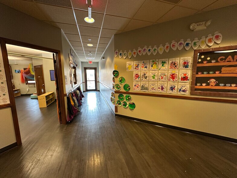 More Photos Of 4901 NW 1st St, Lincoln Daycare Center For Sale