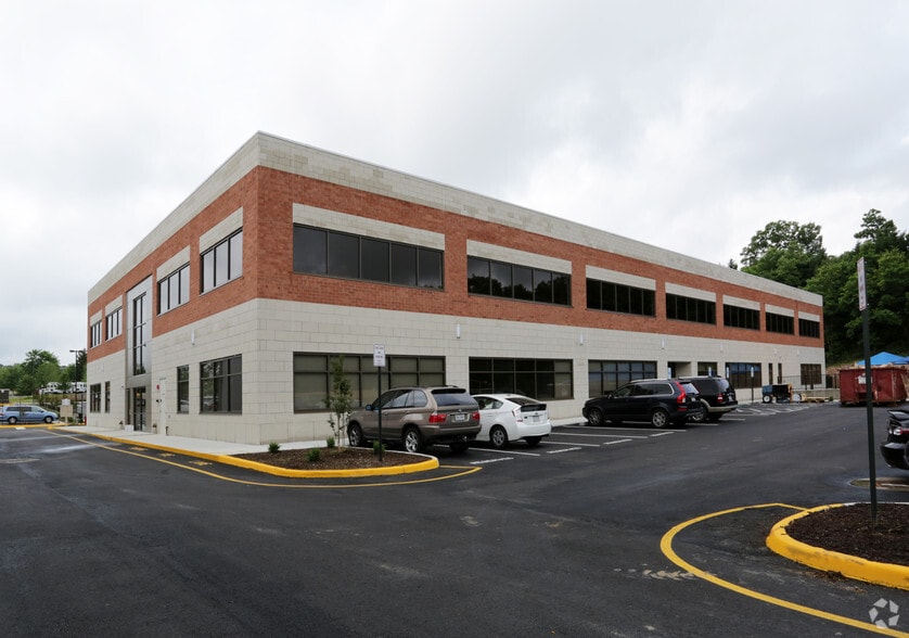 More Photos Of 95 Dunn Dr, Stafford Medical For Lease