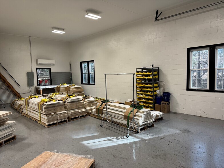 More Photos Of 12055 John Marshall Hwy, Markham Industrial For Sale