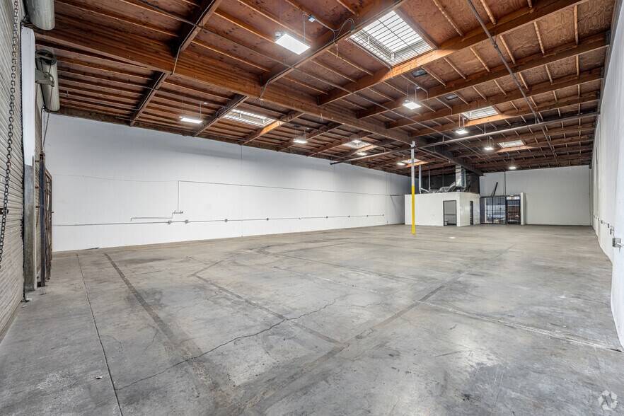 More Photos Of 4901 Patata St, Cudahy Unknown For Lease