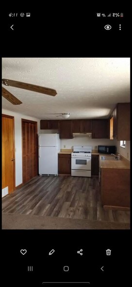 More Photos Of 709A Division St, Parkersburg Freestanding For Sale