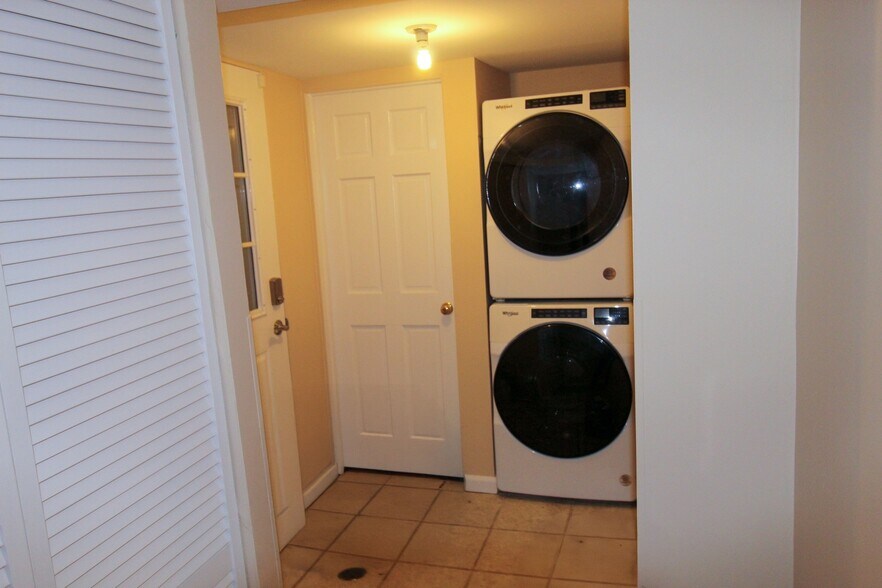 More Photos Of 815 S Bell Ave, Chicago Multifamily For Sale