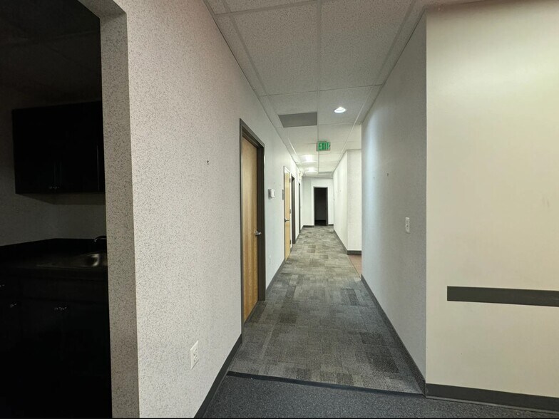 More Photos Of 6701 Reisterstown Rd, Baltimore Office For Lease