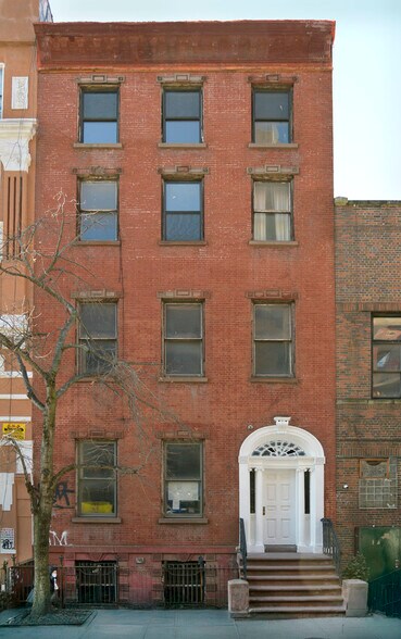 More Photos Of 51 Market St, New York Apartments For Sale