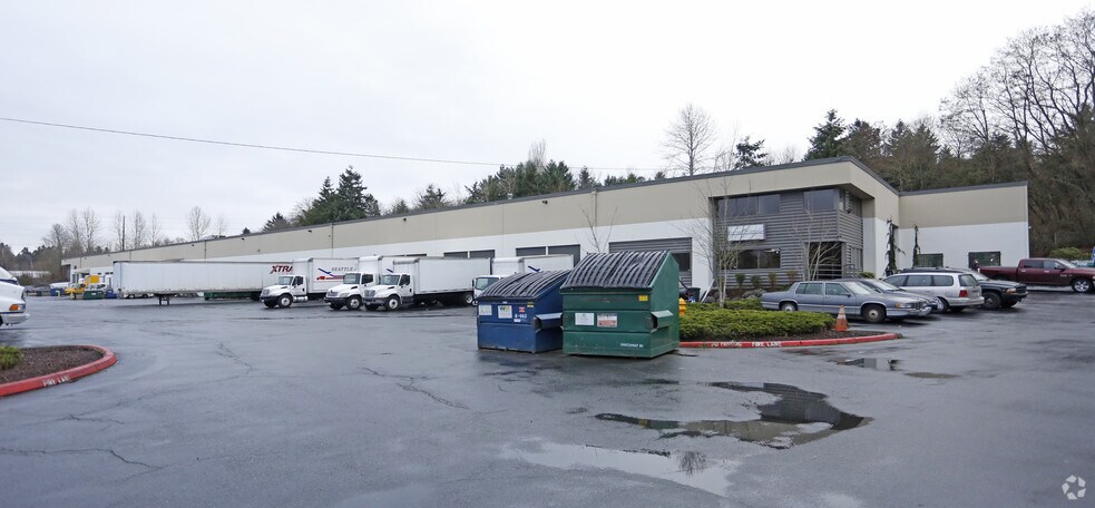 More Photos Of 19111 Des Moines Memorial Dr, Seatac Warehouse For Lease