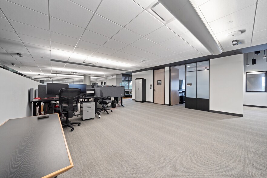 More Photos Of 7620 Guadalupe St, Austin Office For Lease