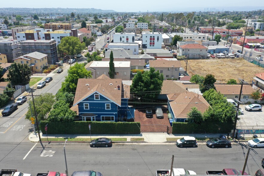 More Photos Of 1327 W 35th St, Los Angeles Apartments For Sale