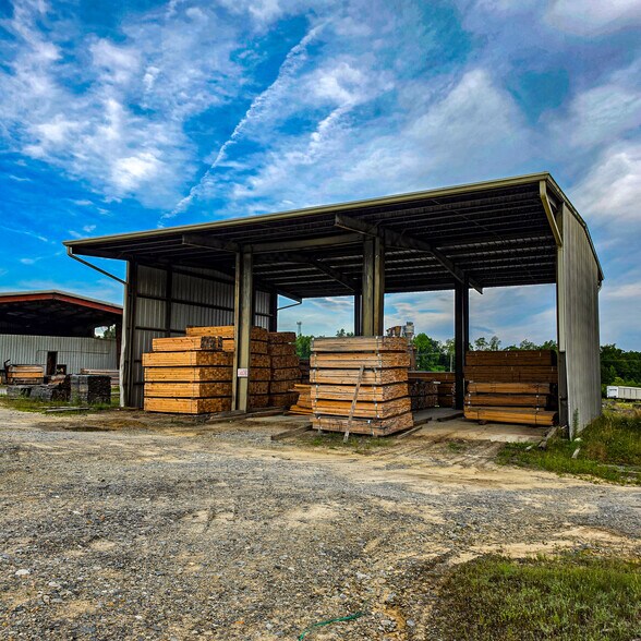 More Photos Of 1150 Saxkey Rd, Drakes Branch Industrial For Lease
