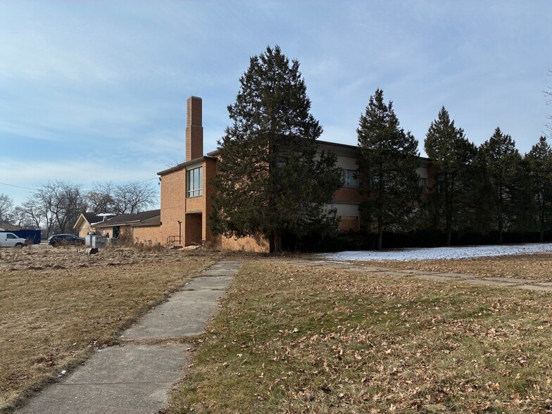 More Photos Of 1413 Gratiot Ave, Saginaw Healthcare For Sale