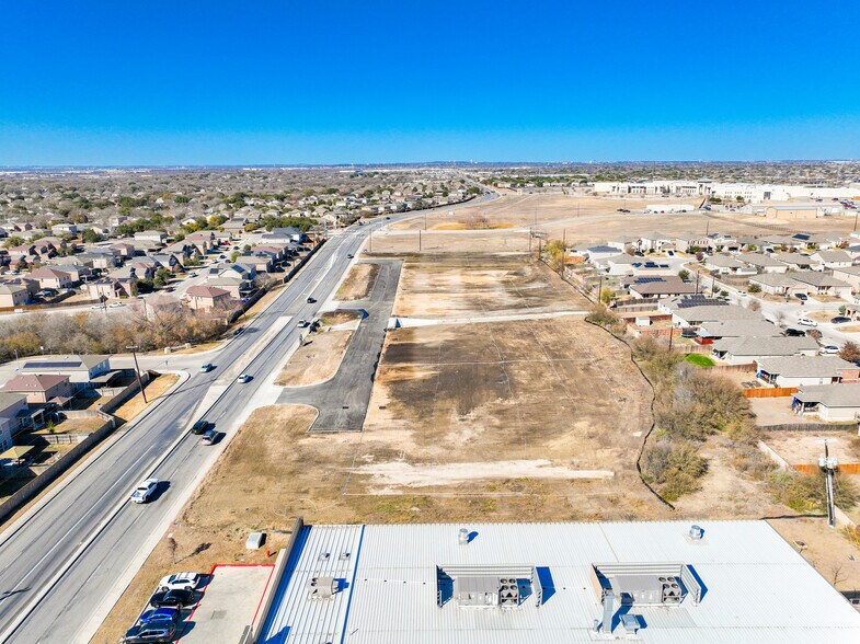 More Photos Of IH-10 E & N Foster Rd, San Antonio Land For Lease