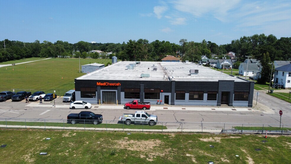Primary Photo Of 309 N Prospect St, Sturgis Light Manufacturing For Sale