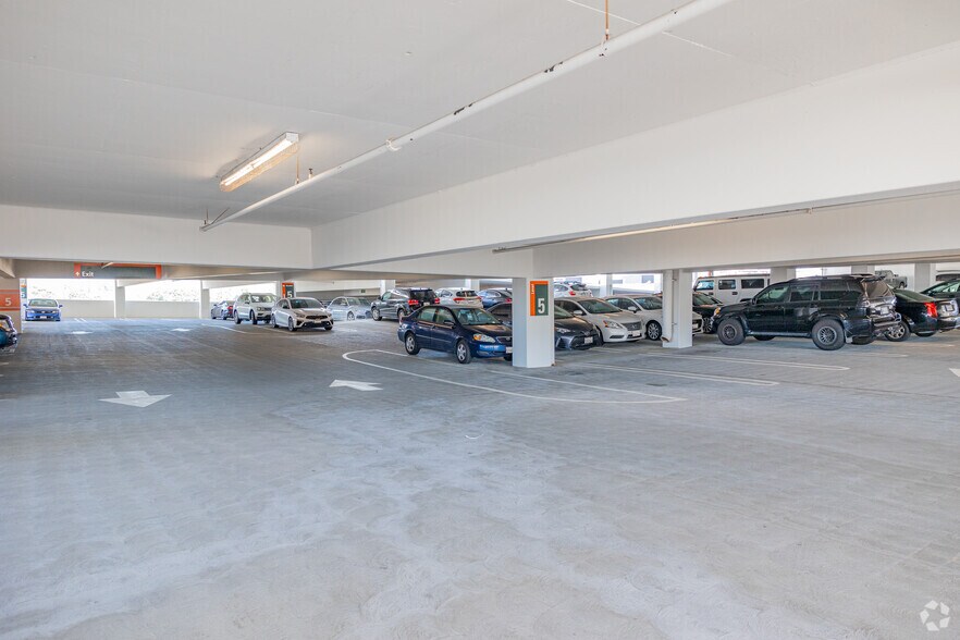 More Photos Of 1010 W La Veta Ave, Orange Medical For Lease