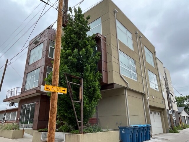 More Photos Of 960 E Hampden Ave, Englewood Storefront Retail Residential For Sale