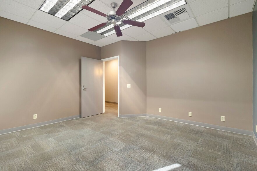 More Photos Of 500 W East Ave, Chico Office For Sale
