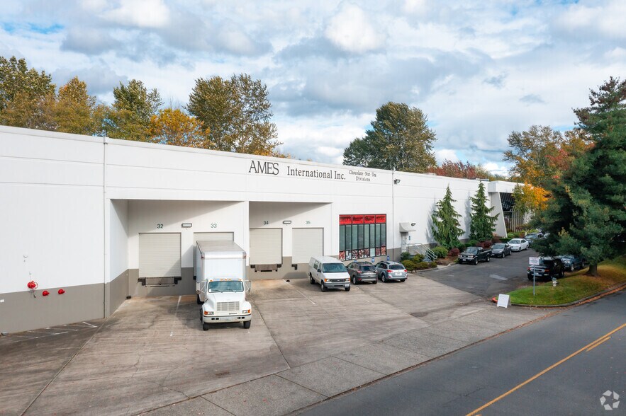 More Photos Of 4301-4401 Industry Dr E, Fife Warehouse For Lease