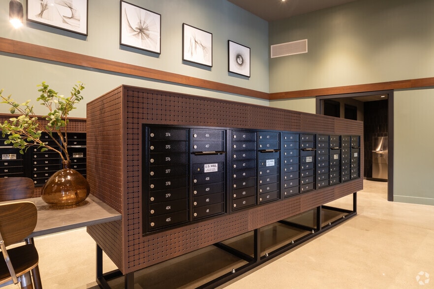 More Photos Of 75 Canal St, Manchester Apartments For Lease