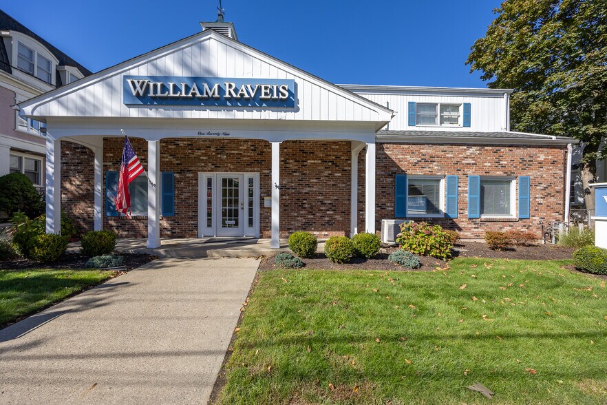 More Photos Of 179 N Broad St, Milford Medical For Lease