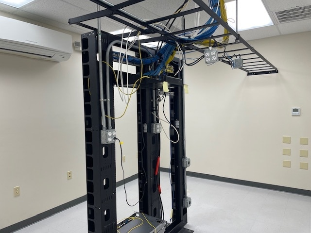 More Photos Of 405 W Bell St, Ridgely Light Distribution For Lease