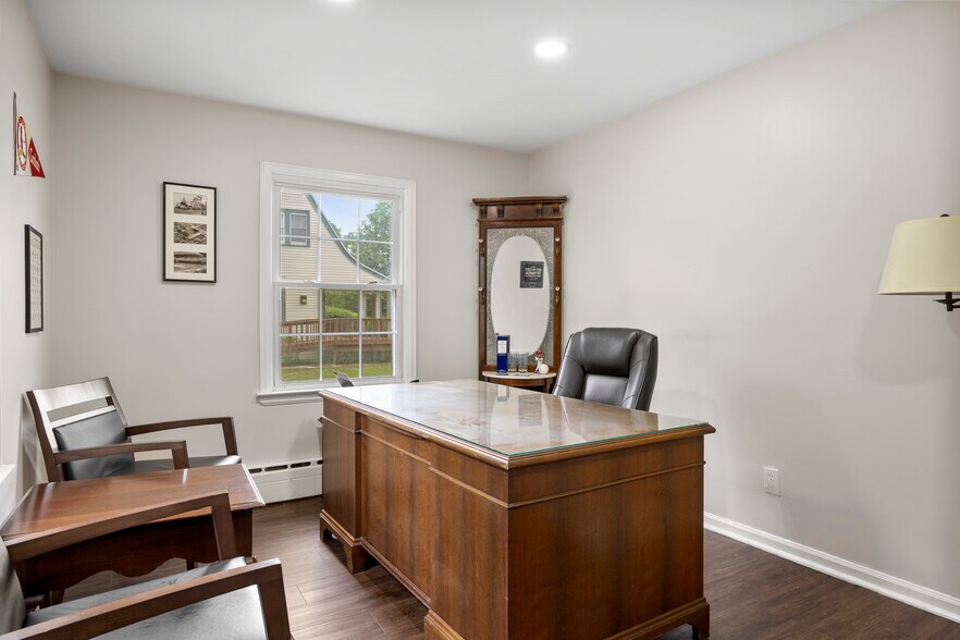 More Photos Of 205 Delaware Ave, Delmar Loft Creative Space For Lease