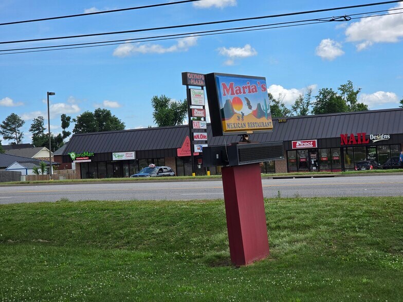 More Photos Of 2813 W Walnut St, Rogers Restaurant For Sale