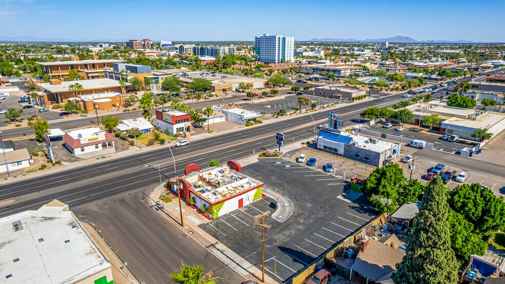 More Photos Of 154 N Country Club Dr, Mesa Freestanding For Sale
