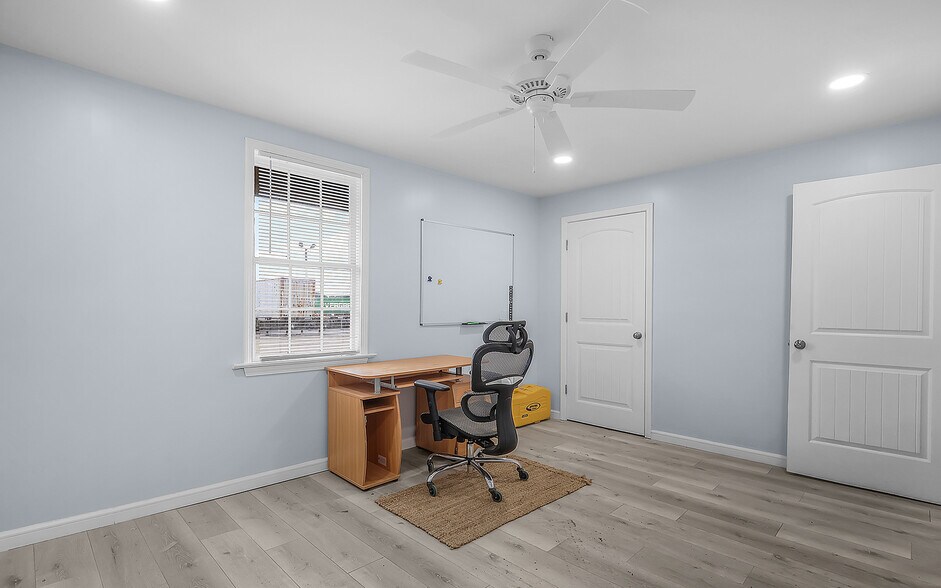 More Photos Of 123 Beasley Rd, Savannah Industrial For Sale