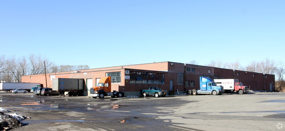 More Photos Of 1 Broad Ave, Fairview Warehouse For Lease