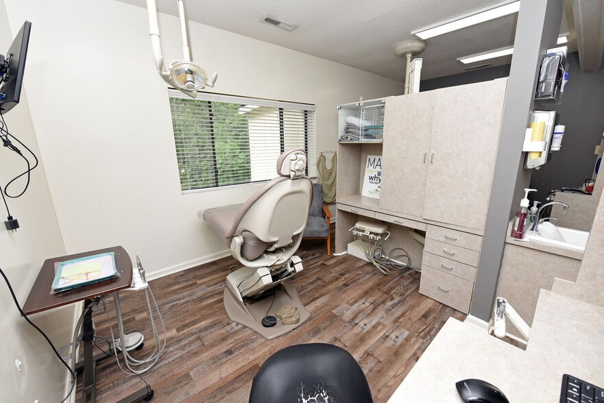 More Photos Of 10 Deer Crossing Trl, Blairsville Office For Lease